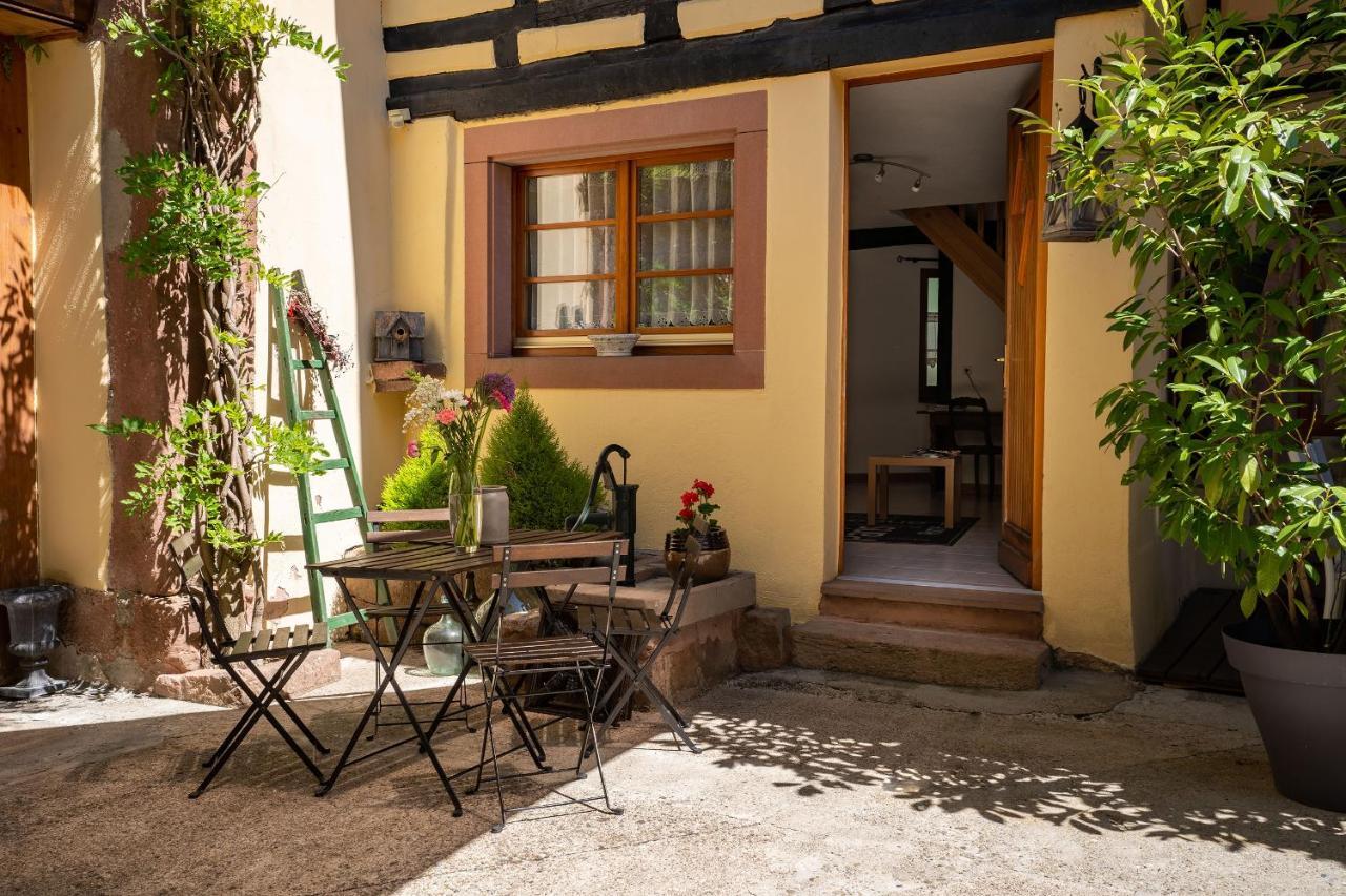 Les Suites - La Cour St Fulrad Saint-Hippolyte  Extérieur photo