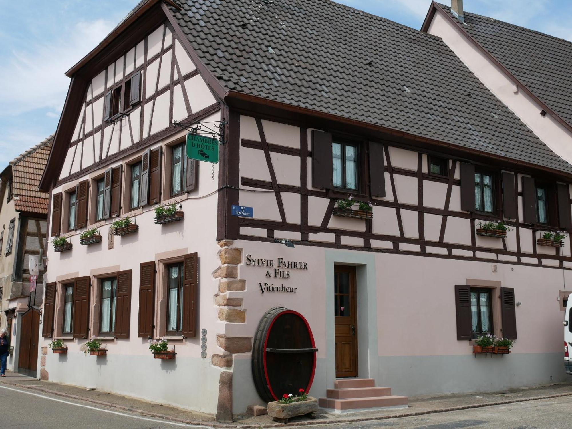 Les Suites - La Cour St Fulrad Saint-Hippolyte  Extérieur photo